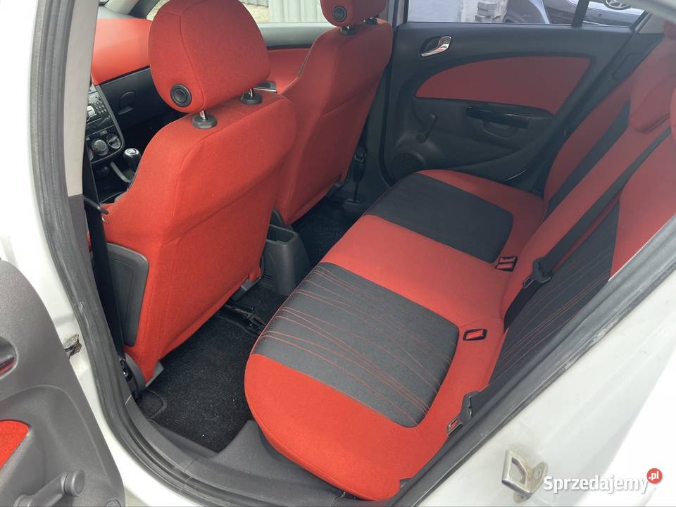Opel Corsa 14 Benz 5drzwi Alufelgi welurowa tapicerka Corsa