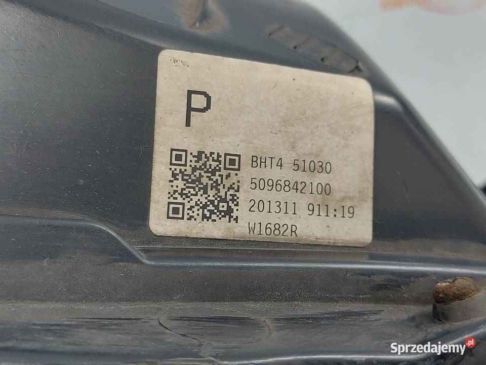 MAZDA 3 III 13r lampa prawa przód ANGLIK Kielce sprzedam