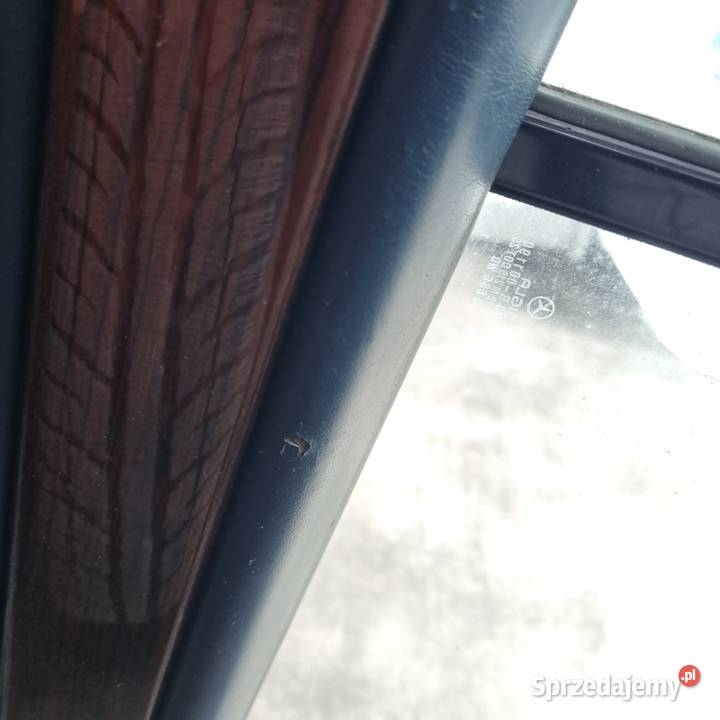 Boczki skóra niebieska MErcedes W124 300D turbo Łańcut