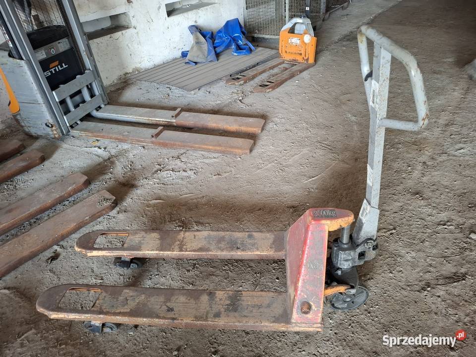 Paleciak ręczny 2500 udźwig Targoszyn