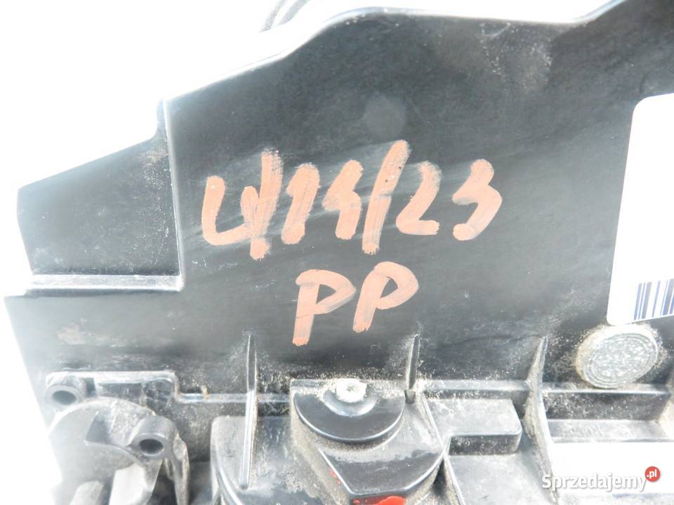 ZAMEK PRAWY PRZEDNI BMW X3 E83 7167068 7 PIN osobowe