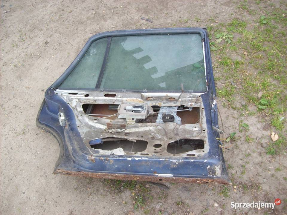 Audi 100 C2 Drzwi lewy tyl tylne lewe osobowe Motoryzacja