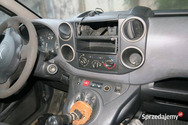 CITROEN BERLINGO 2011 156000 ccm 75 Citroën Warszawa