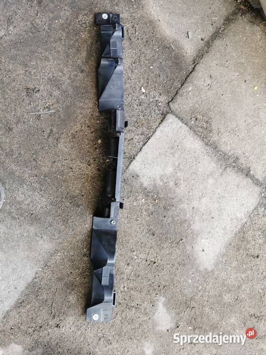 megane 2 II ślizg zderzaka tył środkowa sedan osobowe