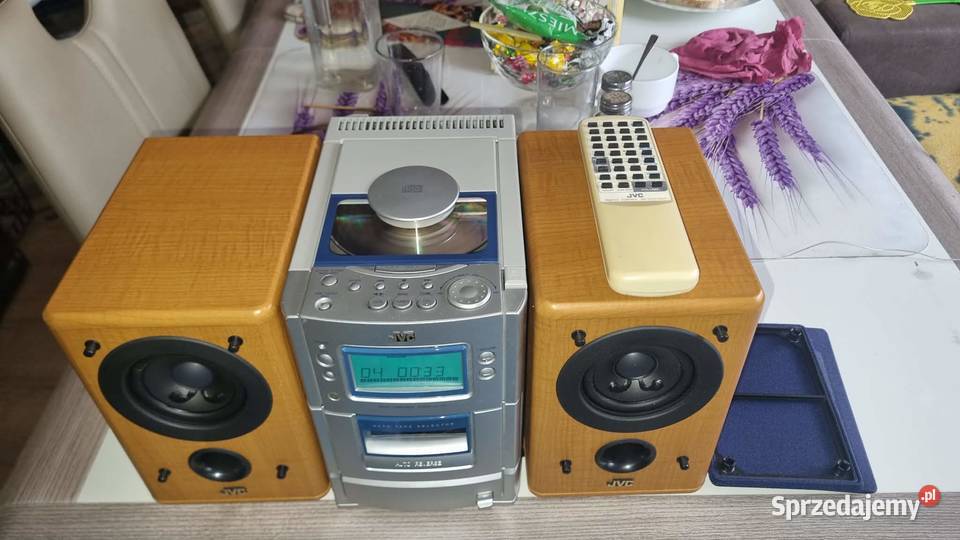 Wieża JVC UXT55 kolumny JVC SPUXT55 plus pilot Warta sprzedam