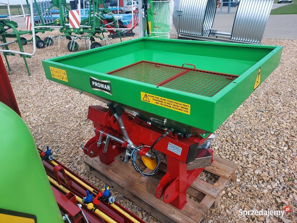 Rozsiewacz Nawozu Promar 600l dostępny ręki Lipsko