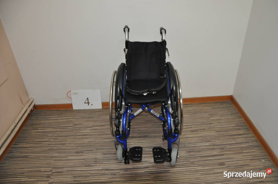 4 Wózek inwalidzki dziecięcy specjalny SOPUR Sprzęt rehabilitacyjny i ortopedyczny Pabianice