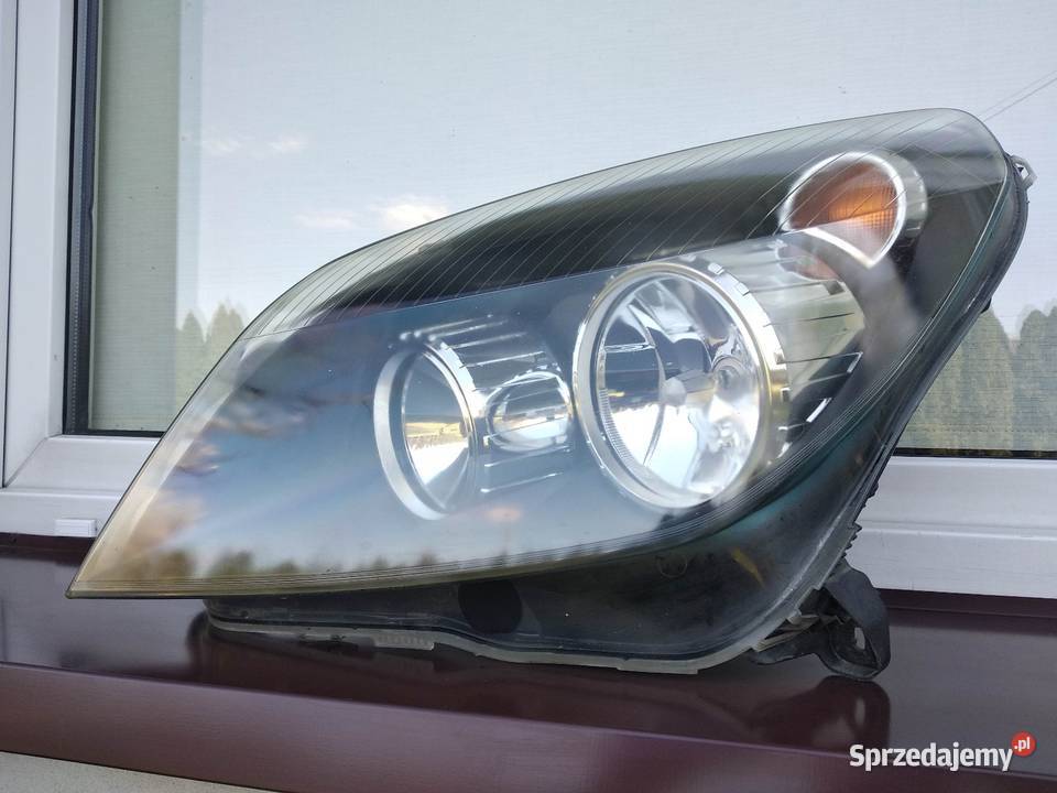 Opel Astra H lampa przednia lewa reflektor przód Sieradz