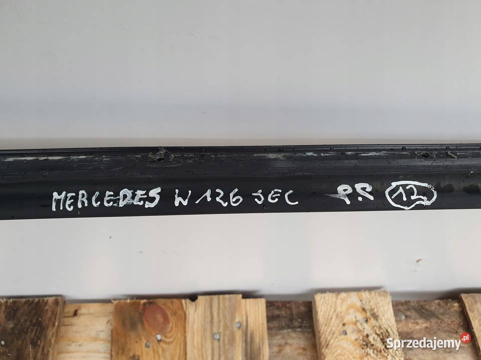 Mercedes W126 C126 SEC LISTWA SZYBY PRAWA Rudka