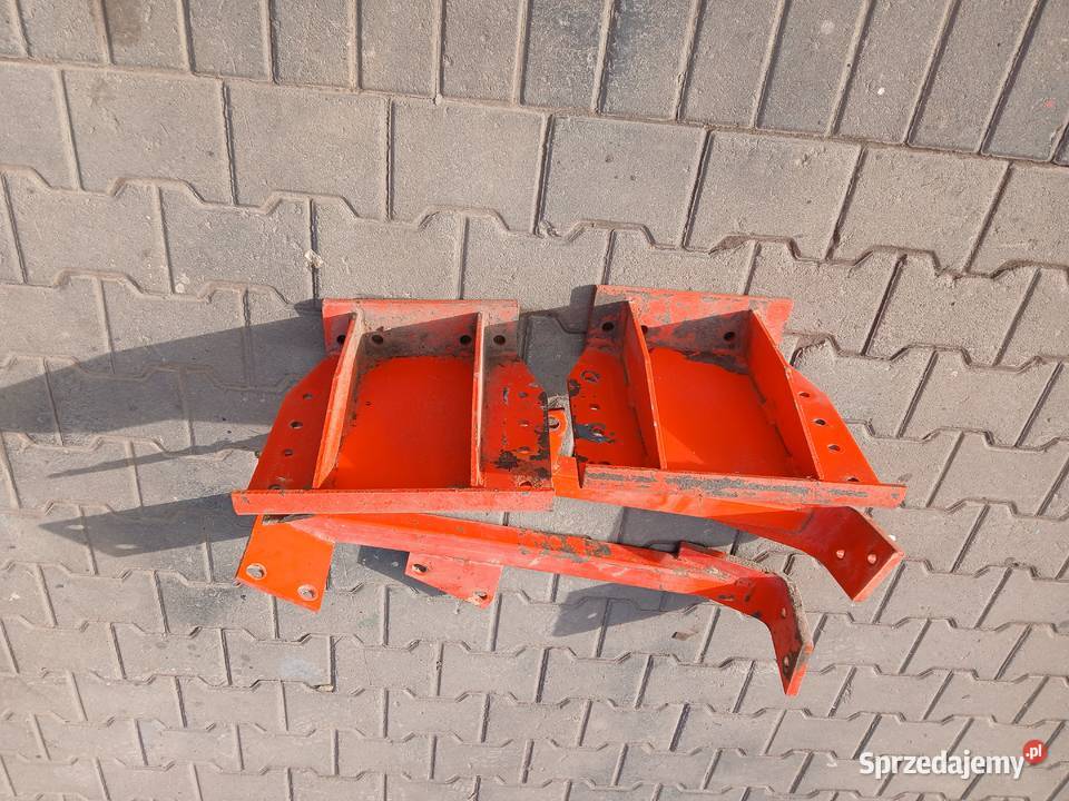 Wspornik podstawy błotników MF 255 ursus 3512 Lubcza