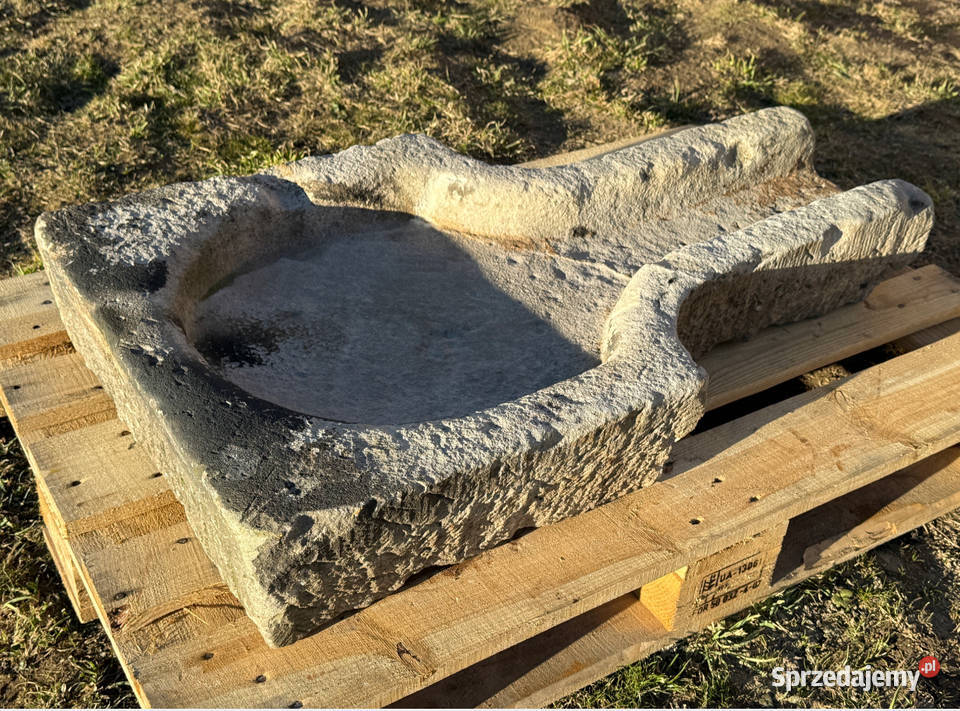 STARE KAMIENNE KORYTO ODPŁYWOWE DO POMPA ŻELIWNA Bielawa