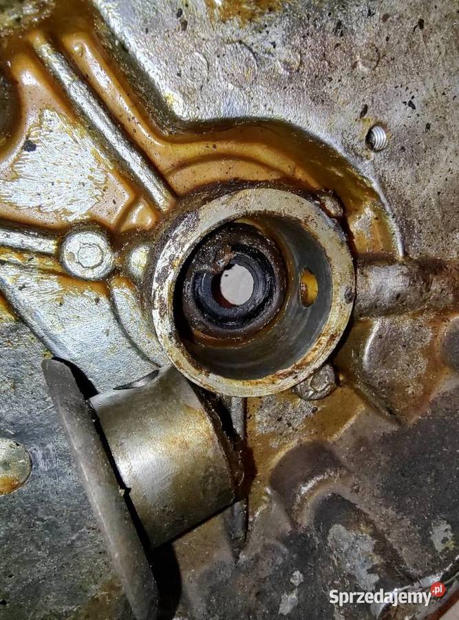 Pokrywa rozrządu silnika Dniepr MT K650 Leszno