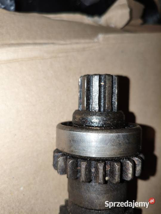 Wał skrzyni biegów że wstecznym biegiem Dniepr