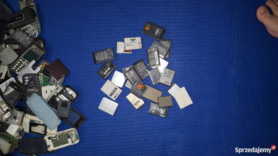 Mega zestaw starych telefonów około 80 i czesci Kępno