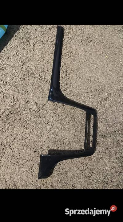 Lampa i listwa ozdobna Skoda Yeti 2011 r Szczecin sprzedam