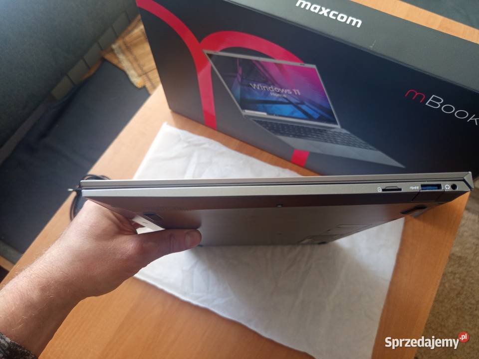 Laptop MAXCOM mBook 156 8GB RAM 256GB WINDOWS 11 matowa