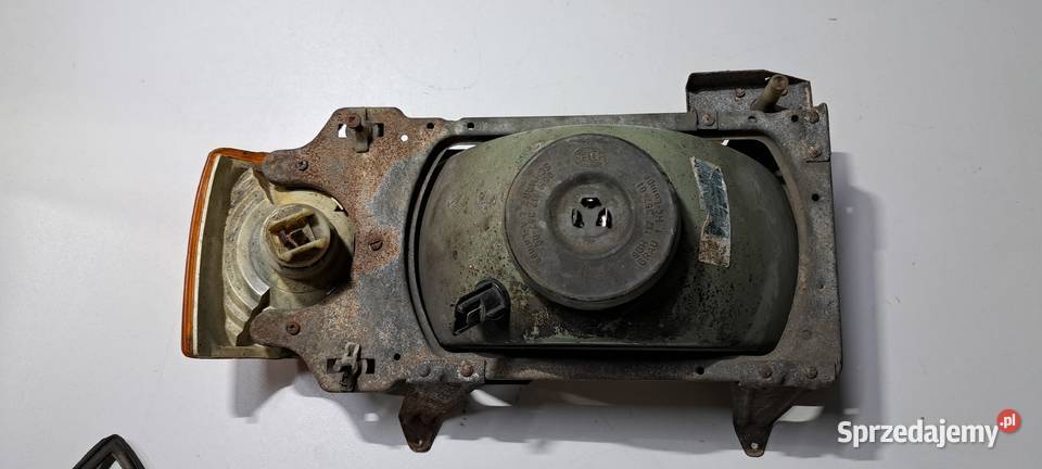 Reflektor kierunkowskaz lewy Audi 80 B2 osobowe Luzino