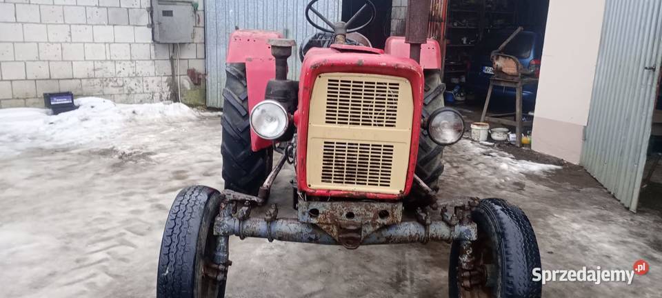 Ciągnik C330 Radom sprzedam