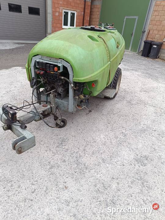 Opryskiwacz sadowniczy Ślęza Wulkan 1500 l Ogród