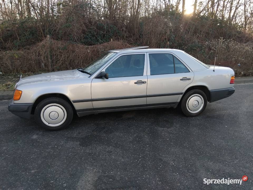 Mertcedes W 124 230E Bez korozji ładne wnętrze dolnośląskie Wrocław sprzedam
