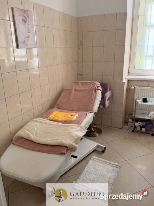 Lokal w centrum Gdyni z witryną Gdynia
