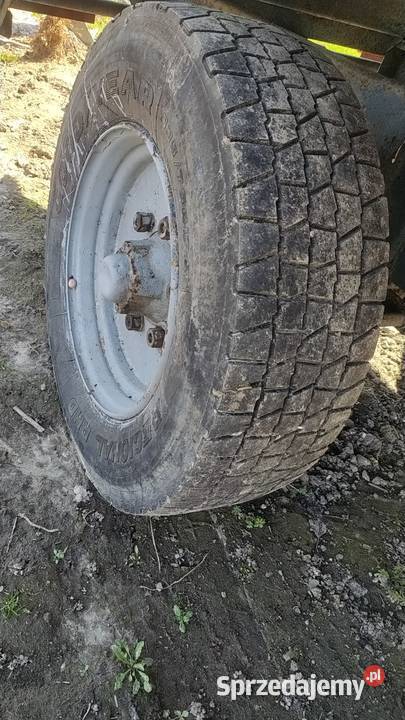 Rozrzutnik jednoosiowy Rozrzutniki obornika Bełżyce