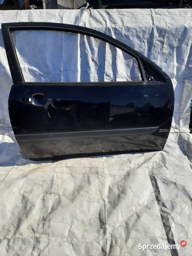 Ford Focus MK I 3 drzwi Drzwi prawe przednie osobowe Drzwi Ksawerów sprzedam