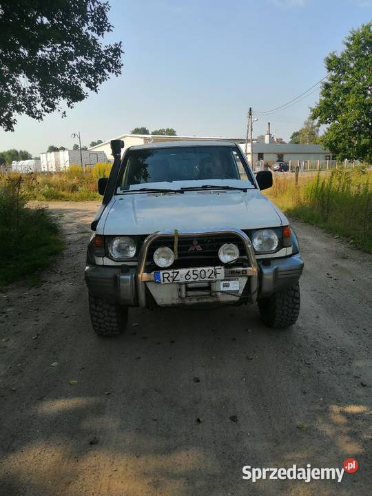 Mitsubishi Pajero 2 30V6 150 bez korozji Częstochowa