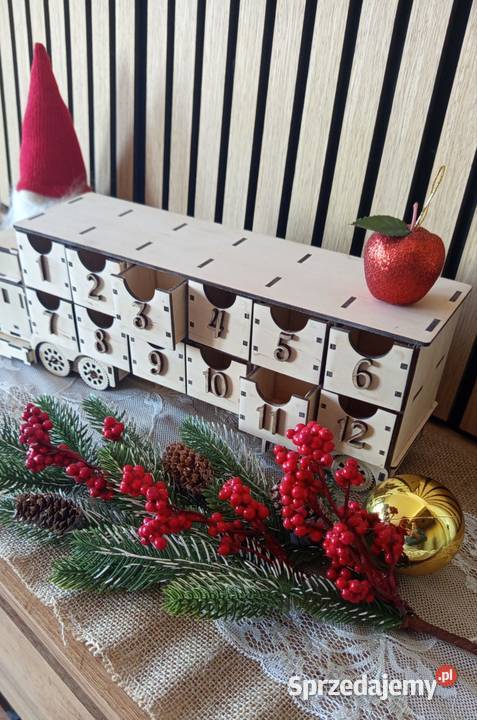 Kalendarz adwentowy CIĘŻAÓWKA beżowy