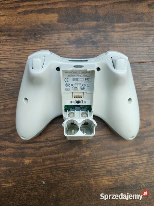 Oryginalny bezprzewodowy pad do Xbox 360 biały Tarnobrzeg