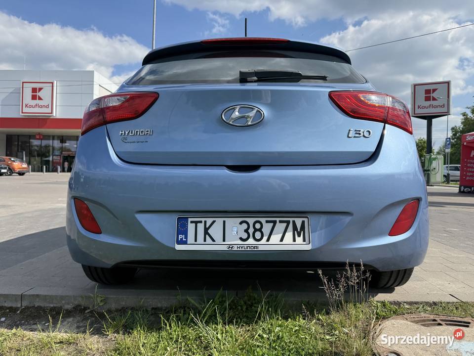 Samochód HYUNDAI i30 Comfort 14 Benzyna 2012 gniazdo SD Katowice sprzedam