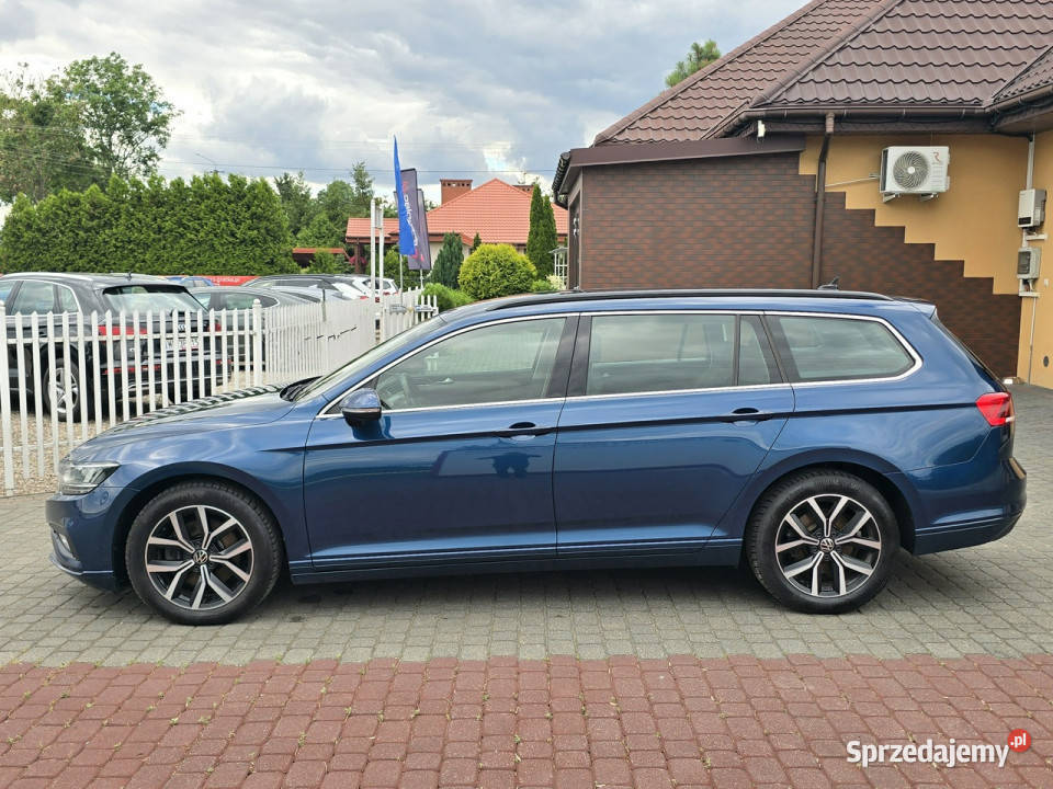 Volkswagen Passat Business Variant 20 TDI niebieski Włocławek