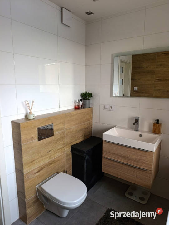 Dwupoziomowe słoneczne mieszkanie 7710 m2 piekny Liczba pokoi 4 Gdynia