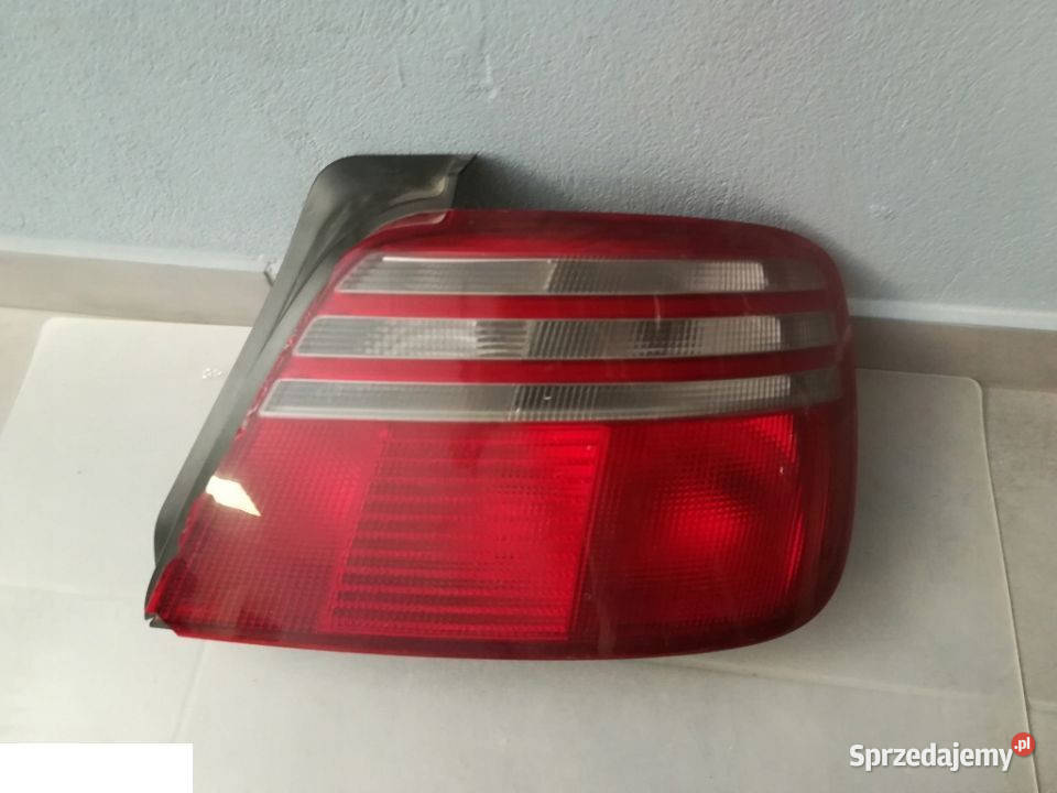 HONDA ACCORD 2001 LIFT LAMPA TYLNA PRAWA osobowe lubelskie