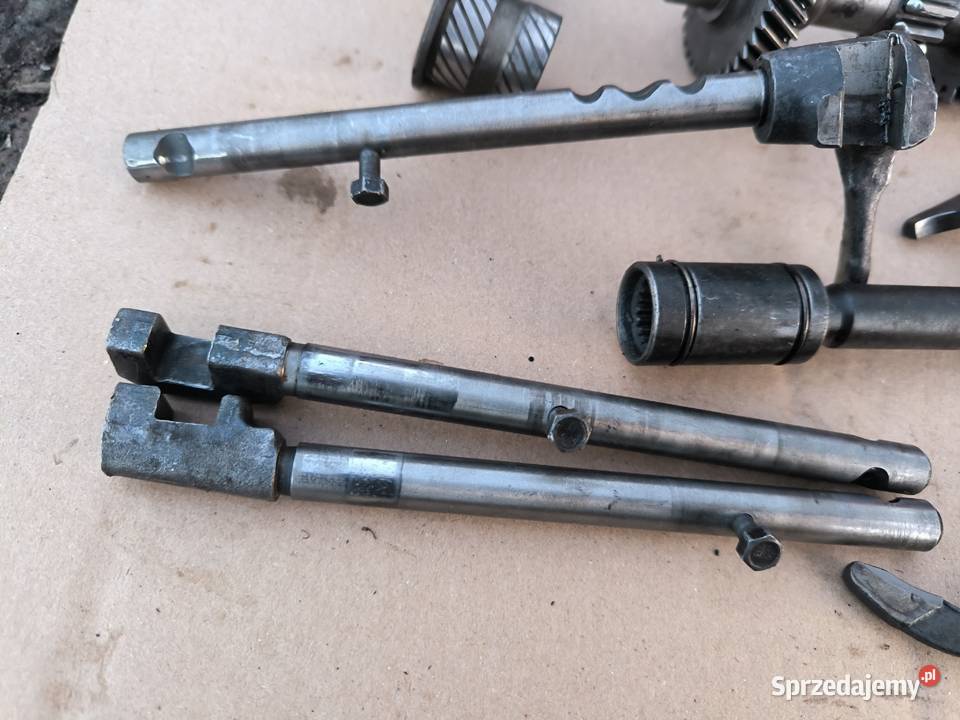 Fiat 126p skrzynia biegówczęści Stalowa Wola