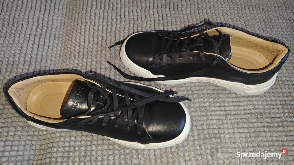 BADURA półbuty skórzane czarne rozmiar 40 267