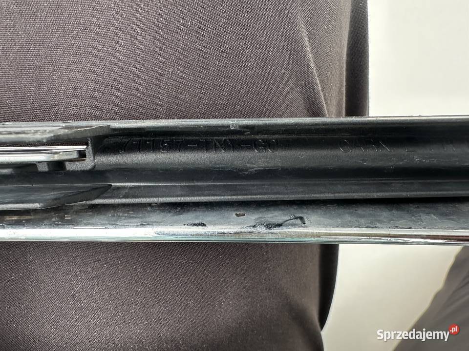 HONDA CRV CRV 16 KRATKA HALOGENU LEWA PRZÓD osobowe wielkopolskie Międzychód