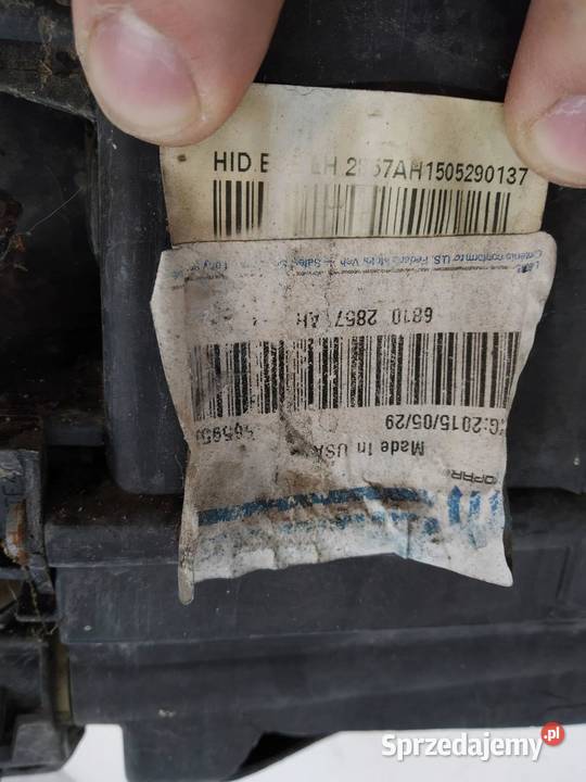 LAMPA PRZÓD LEWA EU KL USZKODZONA Jeep Cherokee