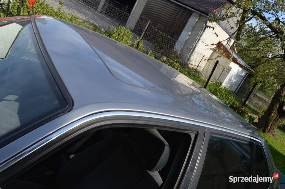 Sprzedam BMW E32 730i