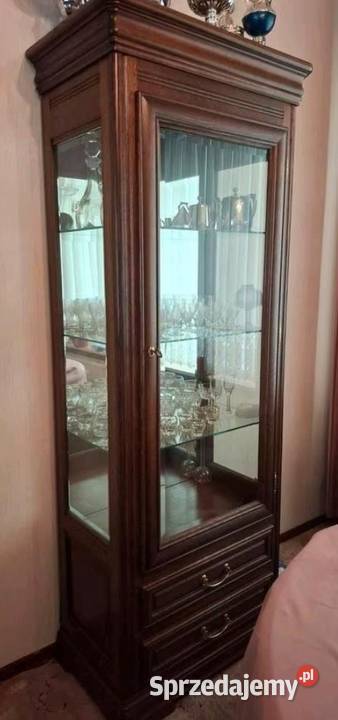 Witryna dębowa z szufladami lustrem Zamość