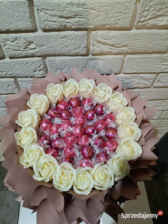 Bukiet na urodziny Walentynki Box ze słodyczy Walentynki Lądek