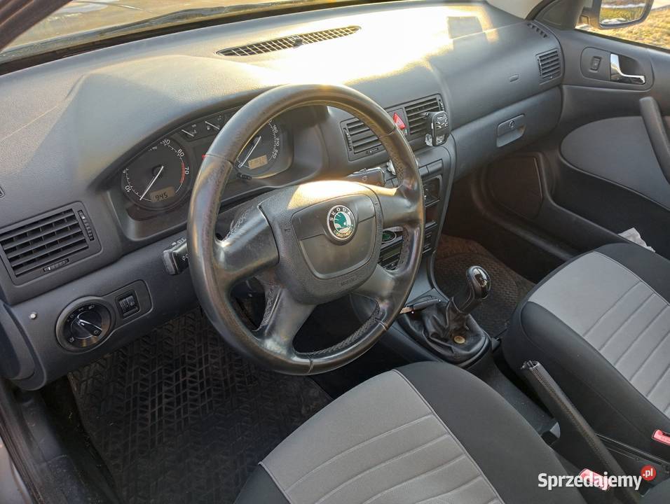 Skoda Octavia 2010 Bezwypadkowa 108KM Nasielsk sprzedam