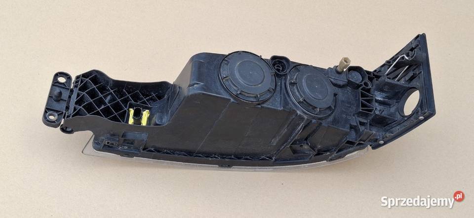 VOLVO FH4 HALOGEN PRAWY LAMPA PRZECIWMGIELNA ciężarowe lubuskie Bieleń