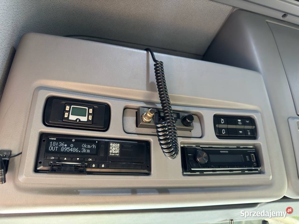 Mercedes Atego 1023 Autolaweta na dwa auta Pomoc kabina sypialna Motoryzacja Ostrowiec Świętokrzyski