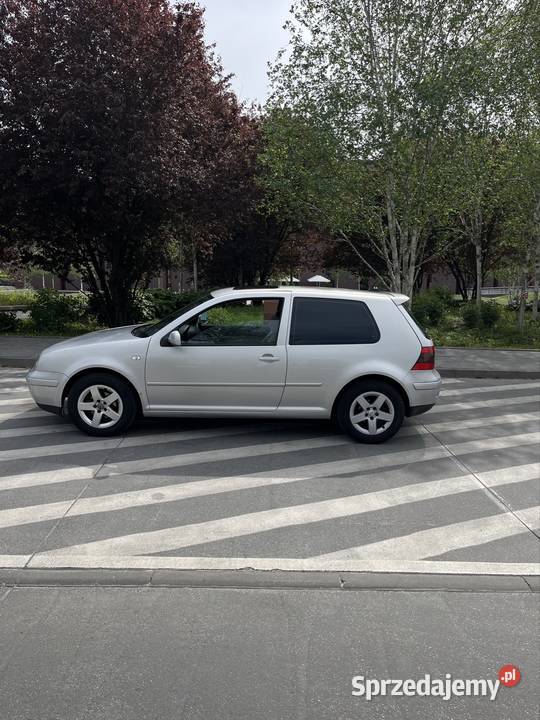 Golf 4 benzyna 16 SR manualna Golf Katowice