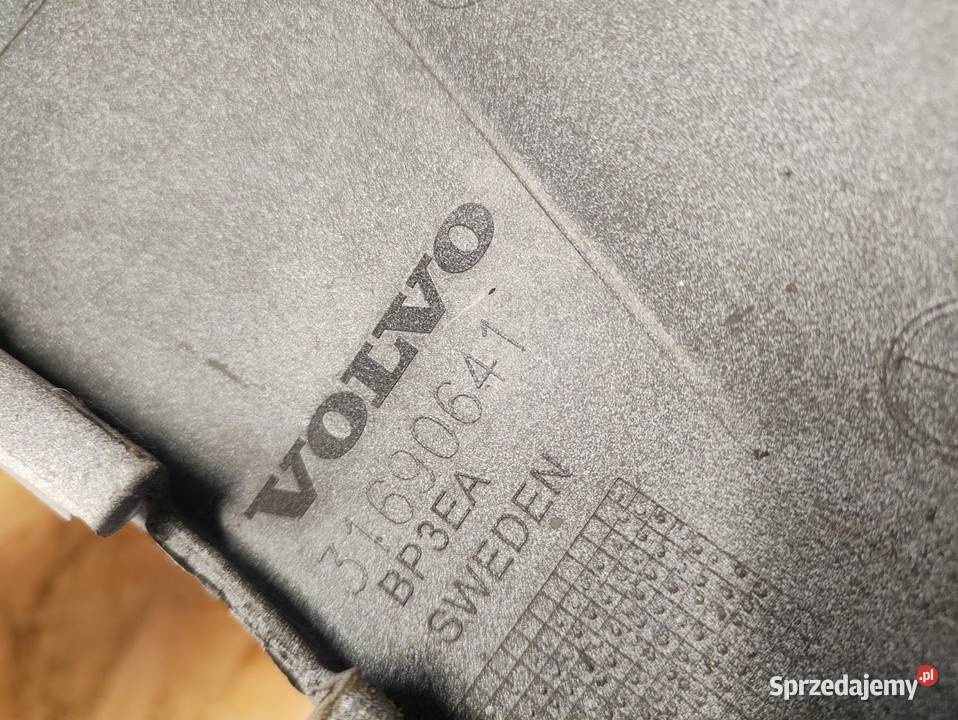 Zderzak Przód Volvo XC90 II 31690641 Pleszew