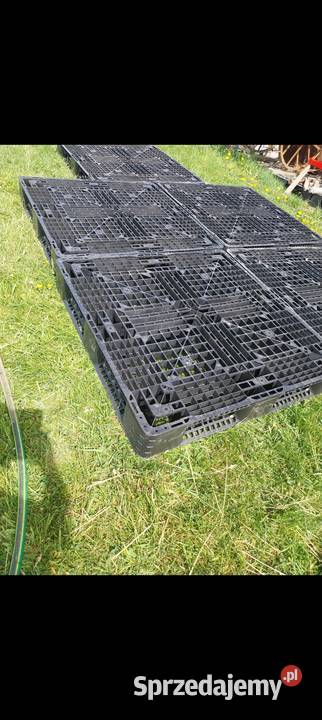 Palety plastikowe 110x110 podkład pod mauzer
