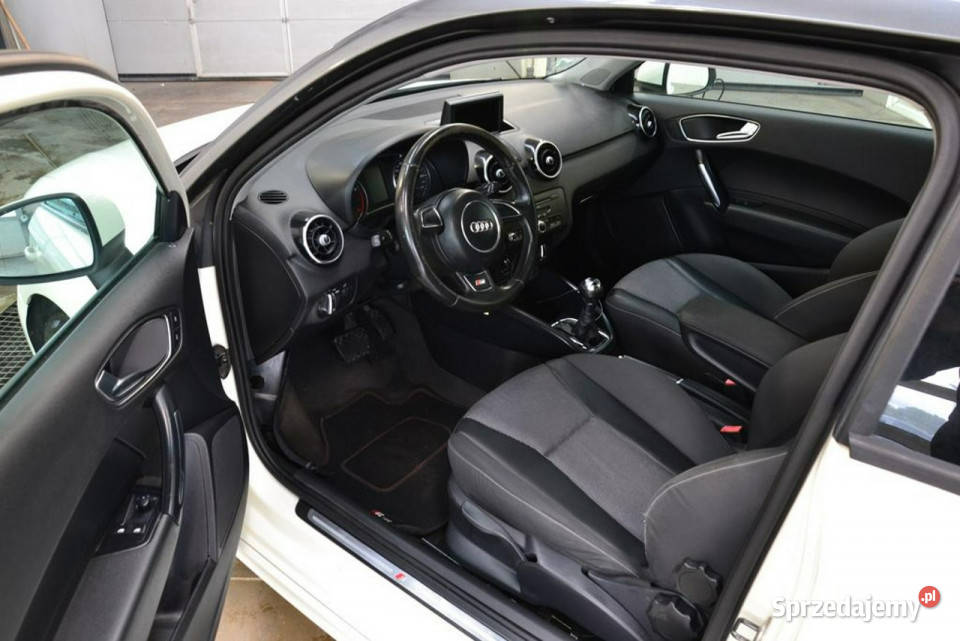 Audi A1 3drzwiowe 14 tfsi 122 SLINE klima xenon Kęty