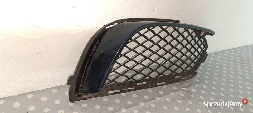 MERCEDES CKLASA W205 AMG KRATKA ZDERZAKA PRAWA Lubin