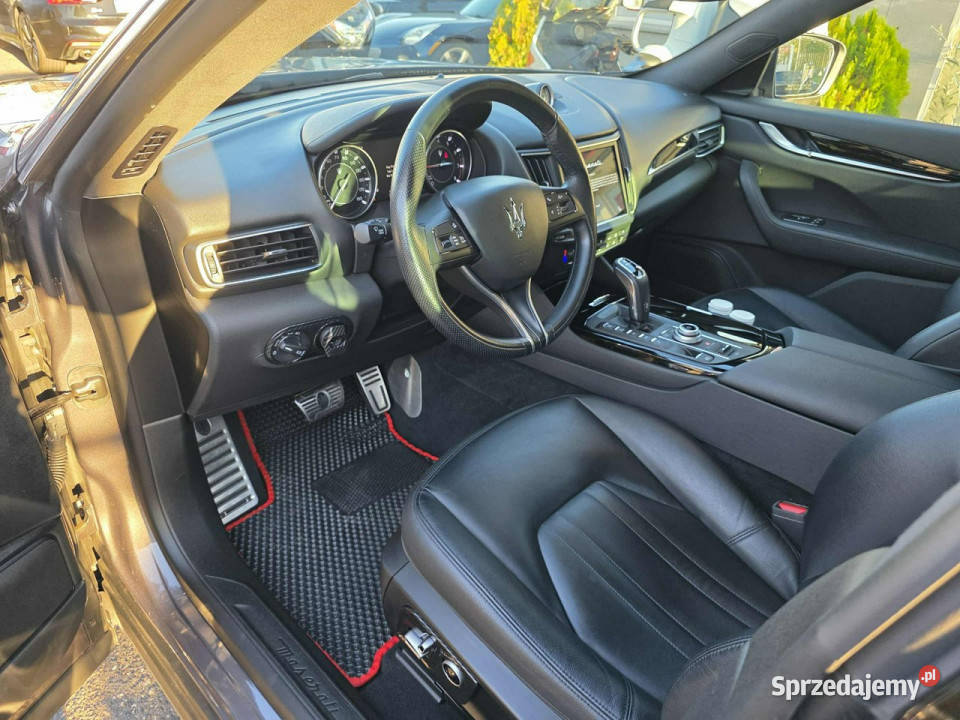 Maserati Levante 30 BiTurbo 430 Lifcie Panorama napęd 4x4 Słupsk
